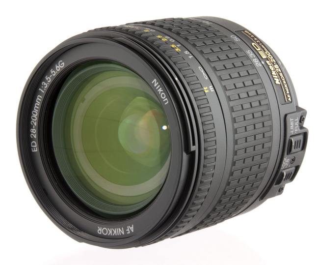 Nikon AF Nikkor 28-200 mm f/ 3.5-5.6 G ED IF