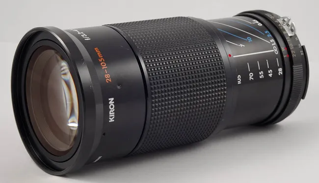 Kiron 28-105 mm f/ 3.2-4.5