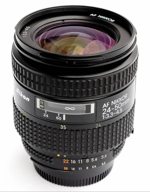 Nikon AF Nikkor 24-50 mm f/ 3.3-4.5