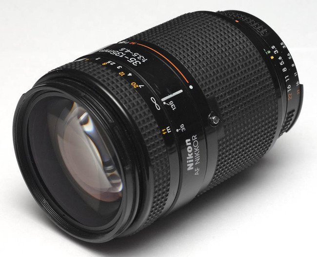 Nikon AF Nikkor 35-135 mm f/ 3.5-4.5 (II)