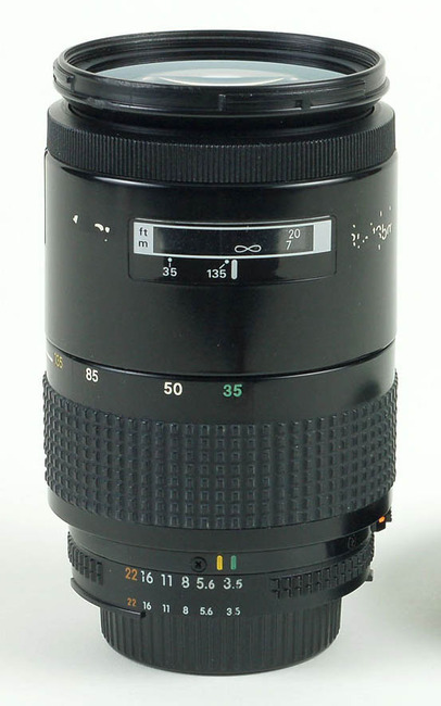 Nikon AF Nikkor 35-135 mm f/ 3.5-4.5 (I)