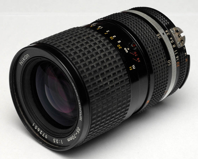 Nikon Nikkor 35-70 mm f/ 3.5 Ai-S