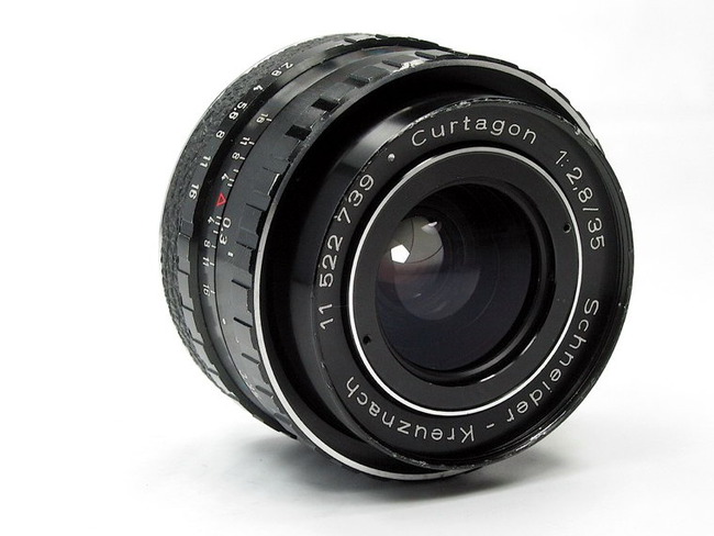 Schneider-Kreuznach Curtagon 35 mm f/ 2.8