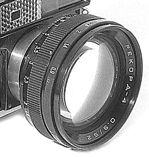 Rekord-4 52 mm f/ 0.9