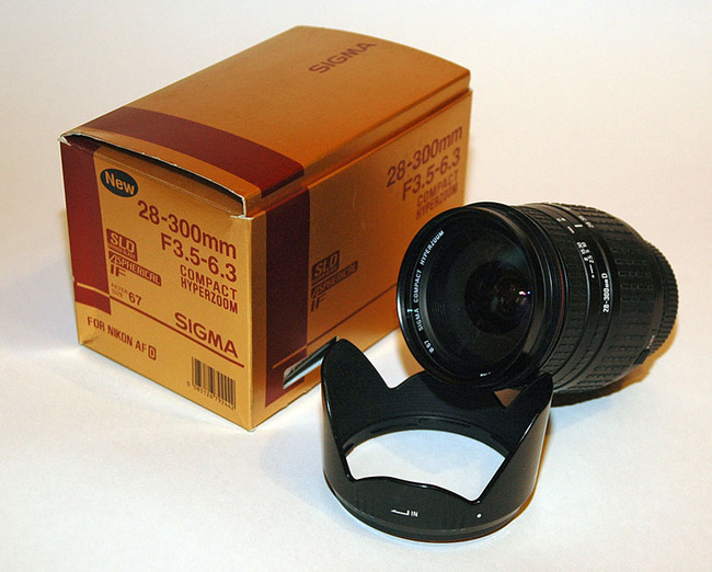 Sigma AF 28-300 mm f/ 3.5-6.3 Compact Aspherical IF Hyperzoom