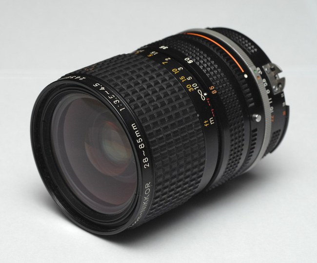 Nikon Nikkor 28-85 mm f/ 3.5-4.5 Ai-S