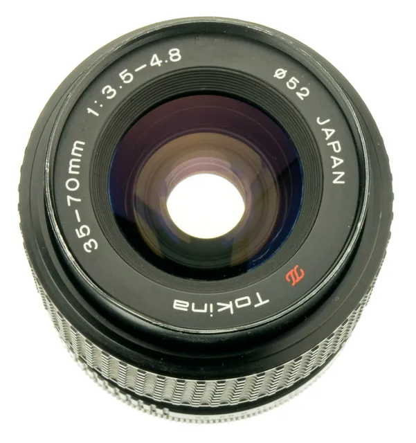 Tokina 35-70 mm f/ 3.5-4.8