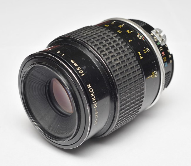Nikon Micro Nikkor 105 mm f/ 4 Ai