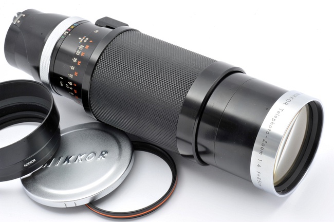 Nikon Nikkor 85-250 mm f/ 4.5 non-Ai
