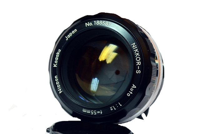 Nikon Nikkor-S 55 mm f/ 1.2 non-Ai