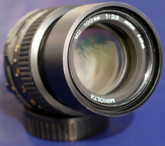 Minolta MD 100 mm f/ 2.5