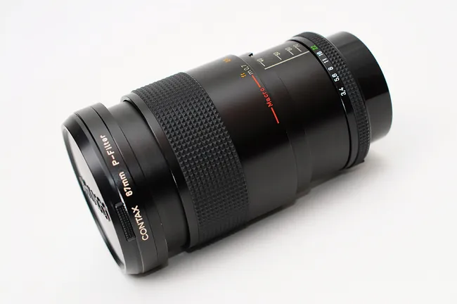 Carl Zeiss Vario-Sonnar T* 35-70 mm f/ 3.4 C/Y