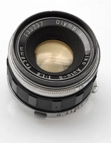 Olympus F.Zuiko Auto-S 38 mm f/ 1.8