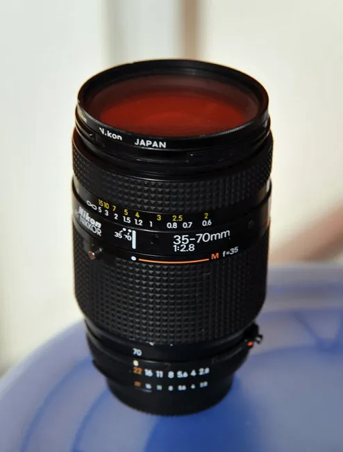 Nikon AF Nikkor 35-70 mm f/ 2.8