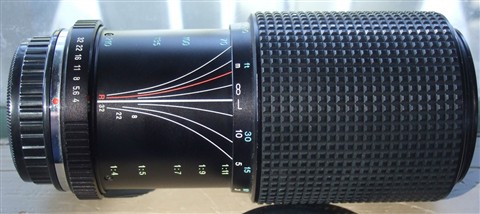 Tokina RMC 70-210 mm f/ 4