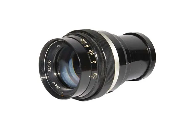 Era-7 105 mm f/ 2.8