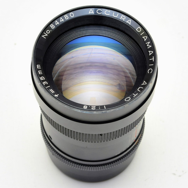 Accura Diamatic 135 mm f/ 2.8 Auto