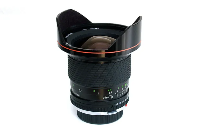 Sigma 21-35 mm f/ 3.5-4.2