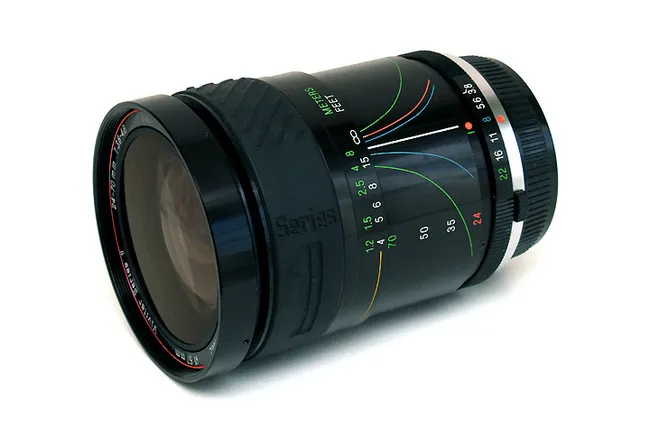 Vivitar Series 1 24-70 mm f/ 3.8-4.8