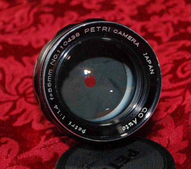 Petri C.C. Auto 55 mm f/ 1.4