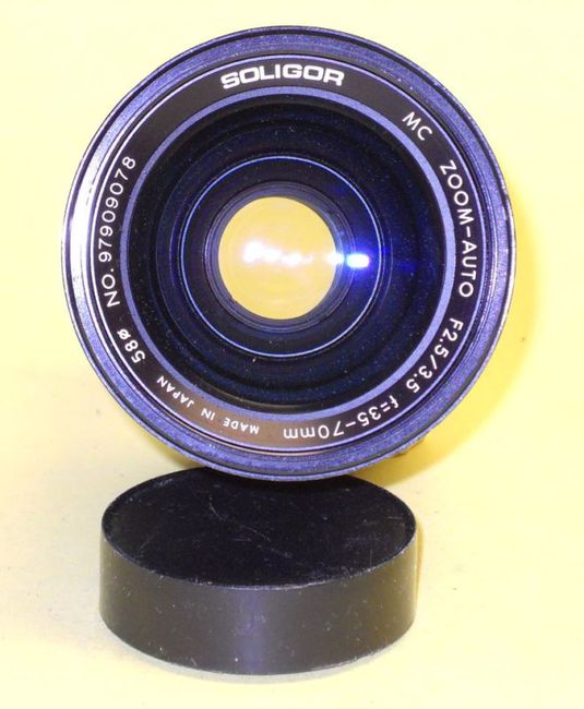 Soligor 35-70 mm f/ 2.5-3.5 MC Zoom-Auto