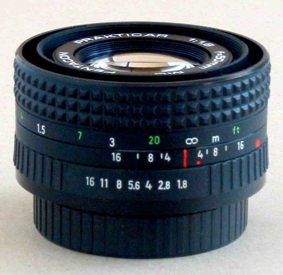 Pentacon Prakticar 50 mm f/ 1.8 MC