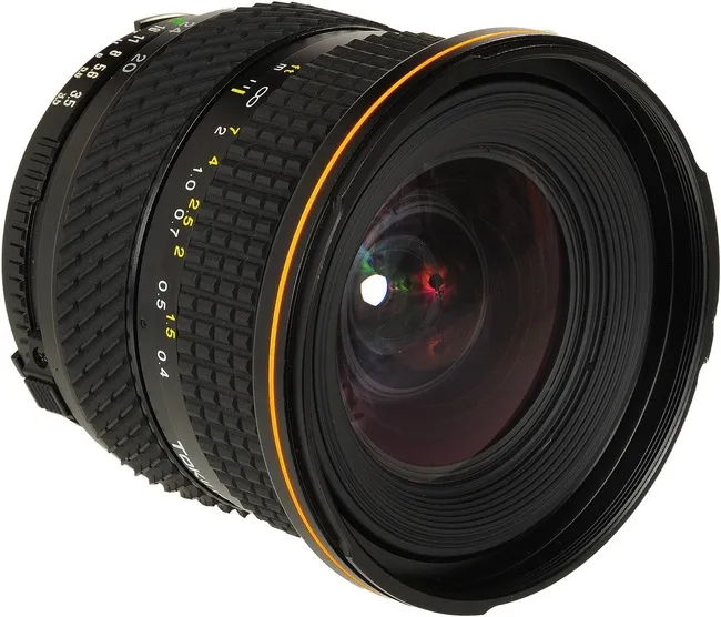 Tokina AF 20-35 mm f/ 3.5-4.5