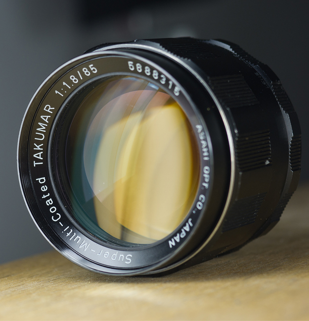 Super-Multi-Coated Takumar 85 mm f/ 1.8