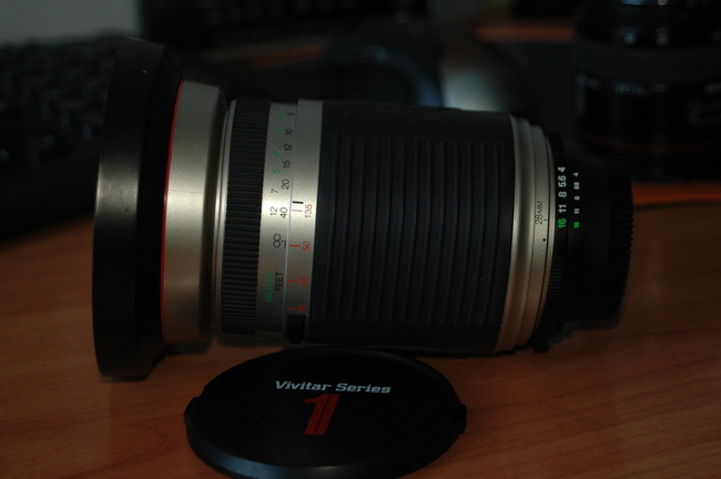 Vivitar Series 1 28-300 mm f/ 4.0-6.3 MC Auto focus Zoom