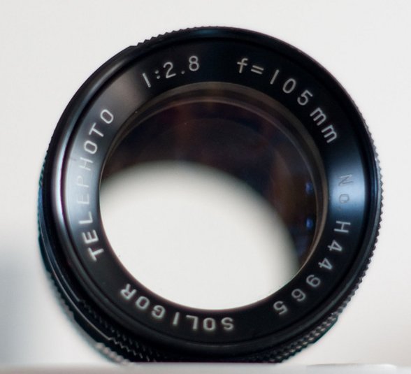 Soligor 105 mm f/ 2.8 Telephoto