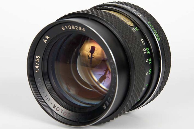 Voigtlander Color-Ultron 55 mm f/ 1.4