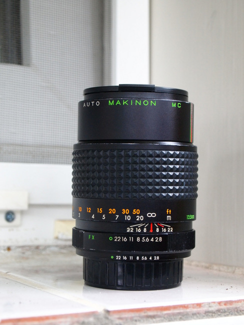 Makinon 135 mm f/ 2.8 MC Auto