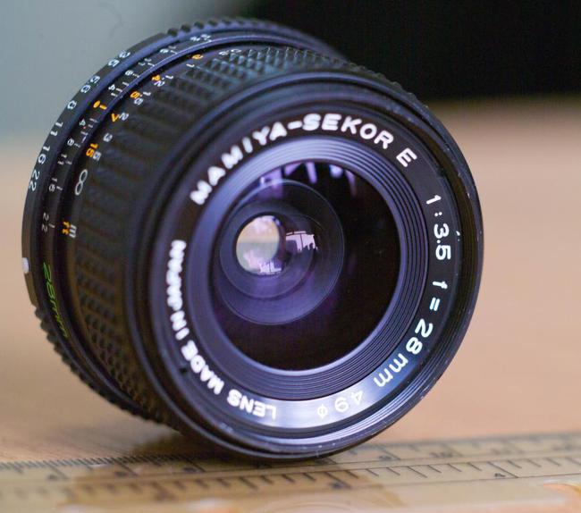 Mamiya-Sekor E 28 mm f/ 3.5