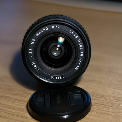Exakta 24 mm f/ 2.8 MC Macro