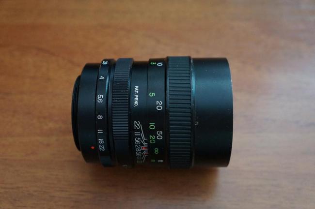 Lentar 135 mm f/ 2.8