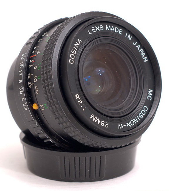 Cosinon-W 28 mm f/ 2.8 MC