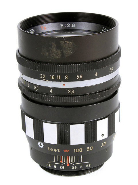 Spiratone 135 mm f/ 2.8 Tc