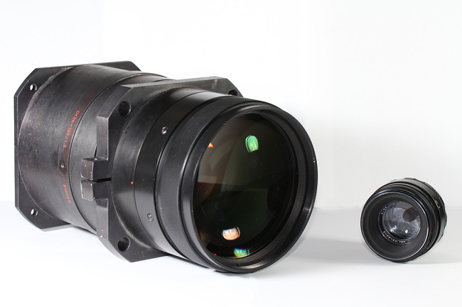 SIEK 120 mm f/ 1.2 МС