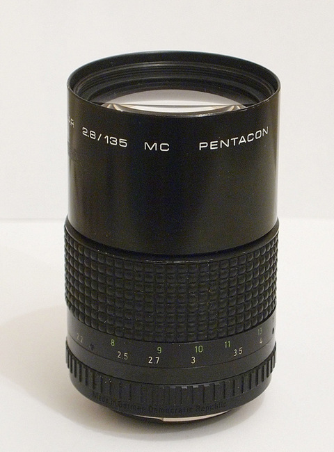Prakticar 135 mm f/ 2.8 MC Pentacon