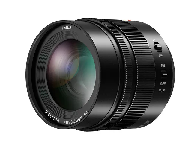 Leica DG Nocticron 42.5 mm f/ 1.2