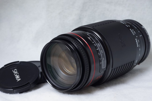 Sigma AF-APO 75-300 mm f/ 4.5-5.6 Zoom MC