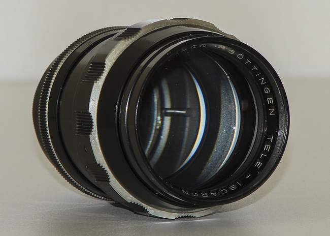 Isco-Gottingen Tele-Iscaron 135 mm f/ 2.8