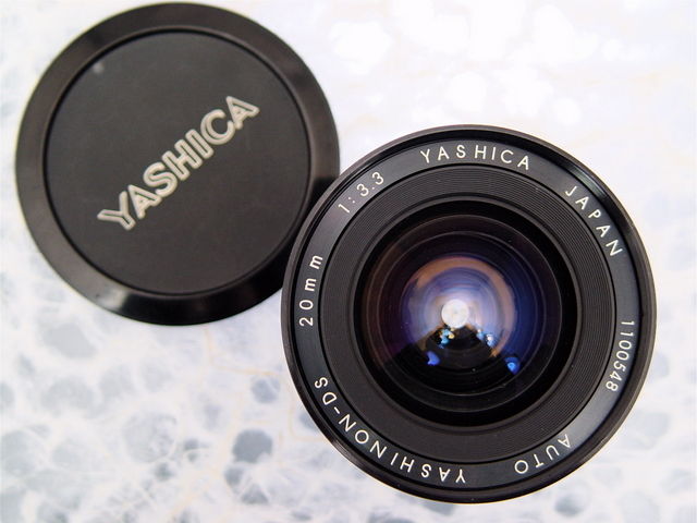 Yashica Yashinon-DS 20 mm f/ 3.3 Auto