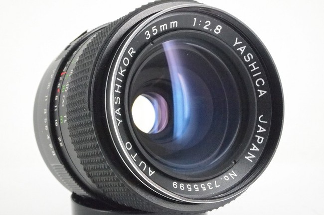 Yashica Yashikor 35 mm f/ 2.8 Auto