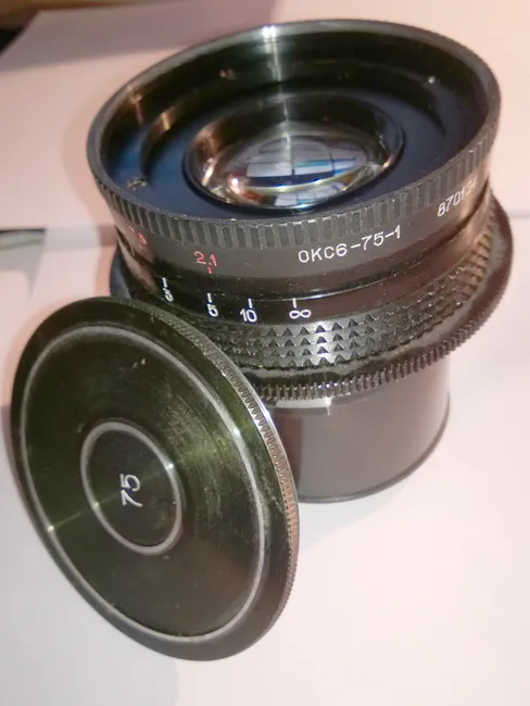 LOMO OKS6-75-1 75 mm f/ 2