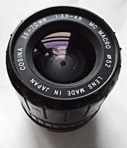 Cosina 35-70 mm f/ 3.5-4.8 MC Macro