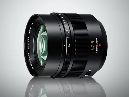 Leica DG Nocticron 42.5 mm f/ 1.2 Asph