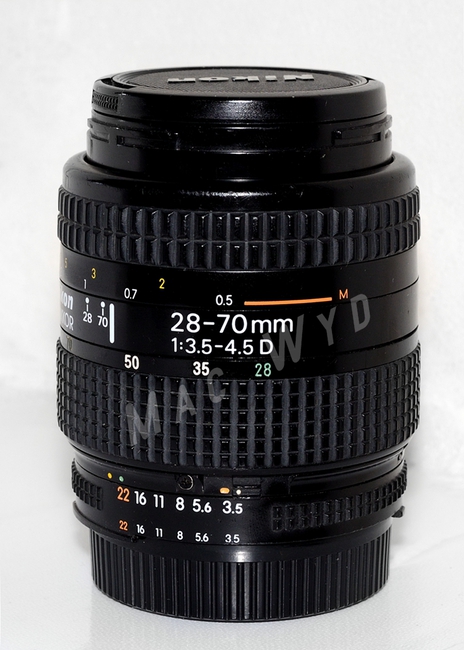 Nikon AF Nikkor 28-70 mm f/ 3.5-4.5 D