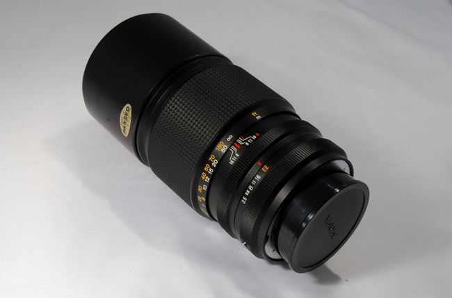 Konica Hexanon AR 200 mm f/ 3.5 (EE/AE)