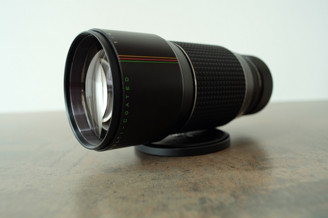 Makinon 300 mm f/ 4 MC Auto